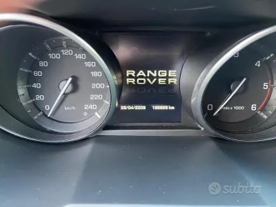Usata Land Rover Range Rover 150 CV (110 kW) 2012 Bianco SUV