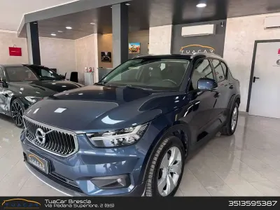 Usata Volvo XC40 Momentum 150 CV (110 kW) 2020 Grigio SUV