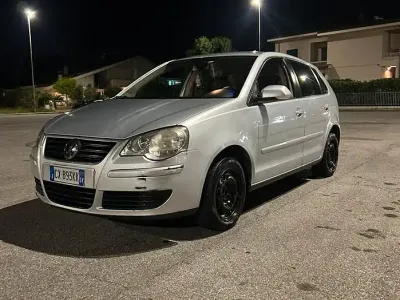 Usata VW Golf IV 64 CV (47 kW) 2005 Grigio Berlina
