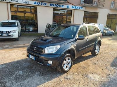 Usata Toyota RAV4 Sol 116 CV (85 kW) 2005 Grigio SUV