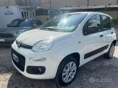 Usata Fiat Panda Lounge 70 CV (51 kW) 2018 Bianco Utilitaria