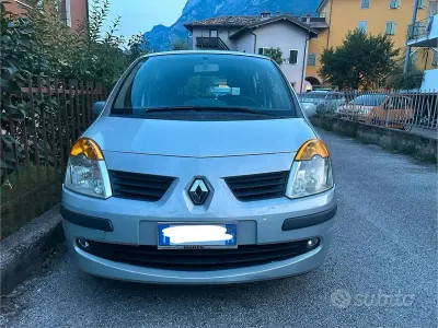 Usata Renault Modus 75 CV (55 kW) 2006 Monovolume