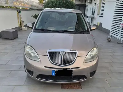 Usata Lancia Ypsilon 75 CV (55 kW) 2009 Utilitaria