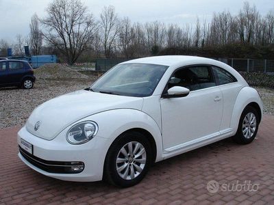 Usata VW Beetle Design 105 CV (77 kW) 2012 Bianco Utilitaria