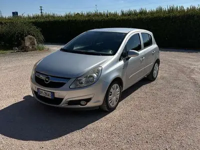 Usata Opel Corsa Club 80 CV (58 kW) 2008 Utilitaria
