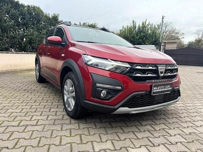 Usata Dacia Sandero Essentiel 100 CV (73 kW) 2022 Rosso Berlina