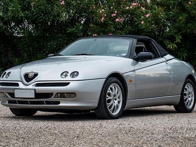 Grigio Usata 1999 Alfa Romeo Spider Cabrio | 9888 € (Molto cara)