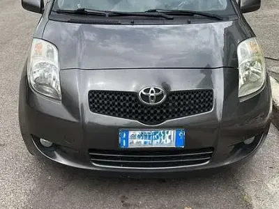 Usata Toyota Yaris Sol 75 CV (55 kW) 2008 Utilitaria