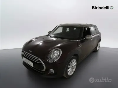 Usata Mini Cooper Clubman 150 CV (110 kW) 2018 Pure burgundy Station wagon