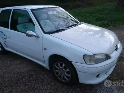 Usata Peugeot 106 101 CV (74 kW) 1996 Utilitaria