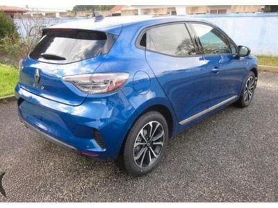 Usata Renault Clio V Techno 101 CV (74 kW) 2025 Blu/azzurro Berlina