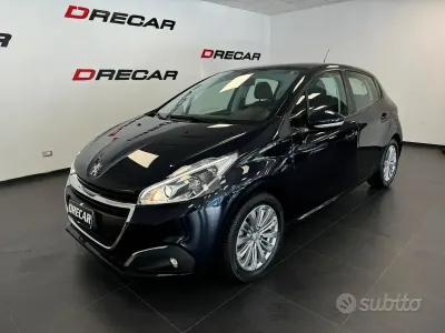 Käytetty Peugeot 208 Active 82 HP (60 kW) 2018 Sininen Viistoperä