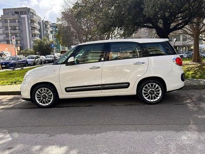Usata Fiat 500L Living 105 CV (77 kW) 2014 Bianco Monovolume