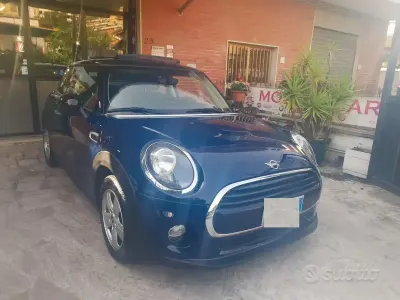 Usata Mini One D 116 CV (85 kW) 2019 Bluazzurro Utilitaria