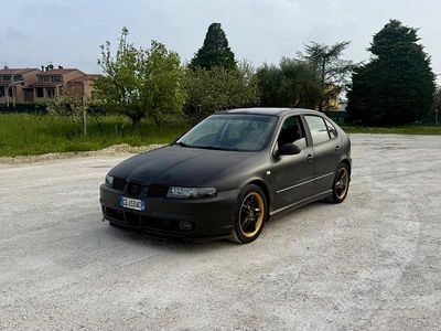 Usata Seat Leon FR 150 CV (110 kW) 2005 Nero Utilitaria