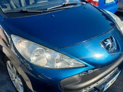 Usata Peugeot 207 2008 Bluazzurro Berlina
