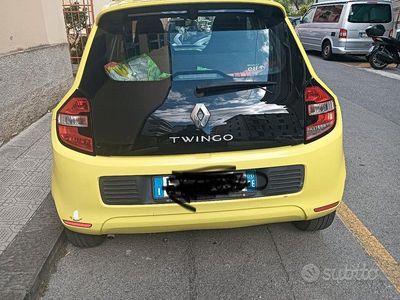 Usata Renault Twingo 2015 Giallo Utilitaria
