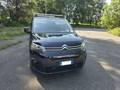 Usata Citroën Berlingo 101 CV (74 kW) 2021 Nero Monovolume