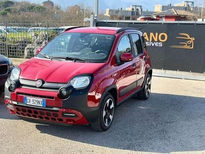 Usata Fiat Panda Cross Cross 69 CV (50 kW) 2024 Rosso Utilitaria