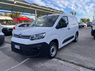 Usata Citroën Berlingo 102 CV (75 kW) 2021 Bianco Monovolume
