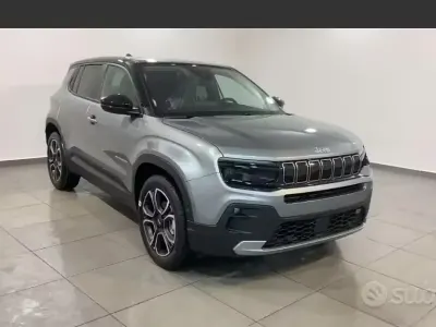 Usata Jeep Avenger 101 CV (74 kW) 2023 Grigio SUV