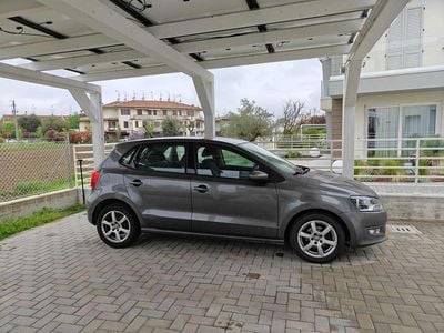 Usata VW Polo Comfortline 80 CV (58 kW) 2011 Grigio Utilitaria