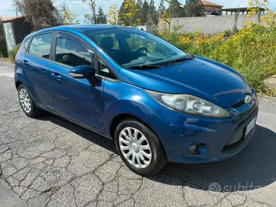 Usata Ford Fiesta 97 CV (71 kW) 2010 Berlina