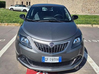 Begagnad Lancia Ypsilon S 69 HK (50 kW) 2021 Grå Halvkombi
