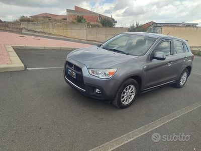 Begagnad Mitsubishi ASX 150 HK (110 kW) 2010 Grå SUV