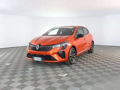 Usata Renault Clio V Techno 101 CV (74 kW) 2025 Arancione Berlina