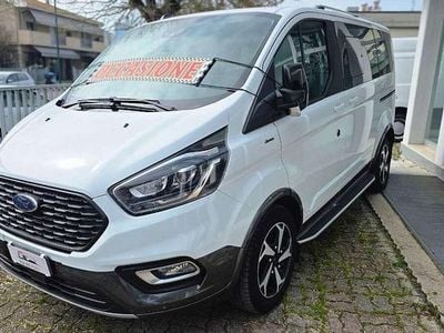 Usata Ford Tourneo Premium 185 CV (136 kW) 2021 Bianco Monovolume