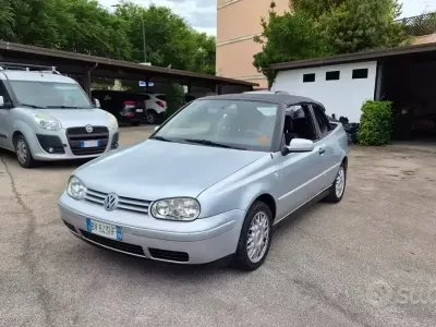 Usata VW Golf Cabriolet 90 CV (66 kW) 2001 Grigio Cabrio