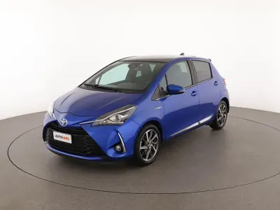 Usata Toyota Yaris Style 101 CV (74 kW) 2017 Blu Utilitaria