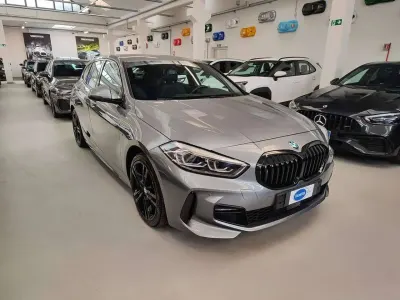 Usado BMW 118 M Sport 150 CV (110 kW) 2024 Gris Utilitario