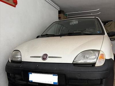 Usata Fiat 600 54 CV (39 kW) 2008 Bianco Utilitaria
