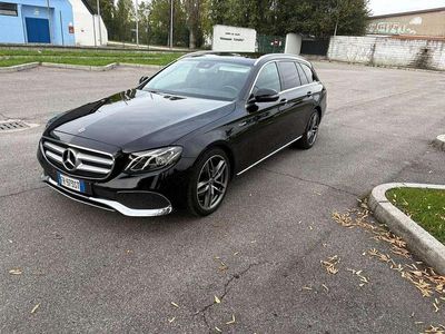 Mercedes E200