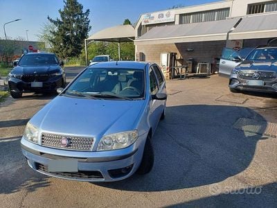 Usata Fiat Punto 63 CV (46 kW) 2009 Blu Utilitaria