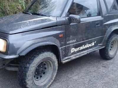 Usata Suzuki Vitara 75 CV (55 kW) 1990 Nero SUV