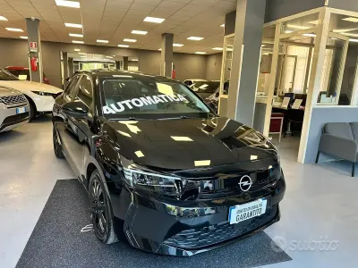 Usata Opel Corsa Edition 101 CV (74 kW) 2024 Nero Utilitaria