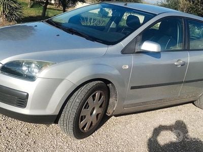 Begagnad Ford Focus 90 HK (66 kW) 2006 Kombi