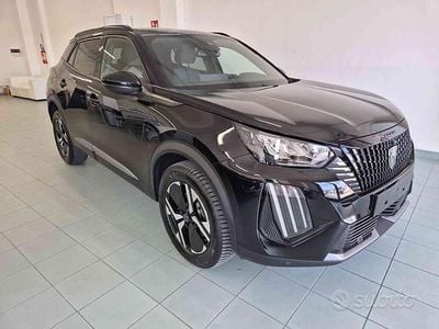 Usado Peugeot 2008 Allure 136 HP (100 kW) 2025 Preto SUV