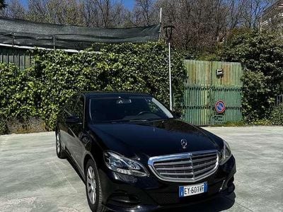 Begagnad Mercedes E200 Executive 136 HK (100 kW) 2015 Svart Sedan