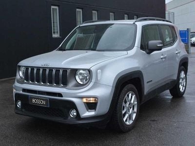 Begagnad Jeep Renegade Limited 131 HK (96 kW) 2022 SUV