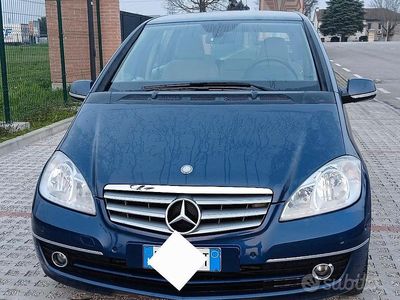 Usata Mercedes A180 2010 Blu Monovolume