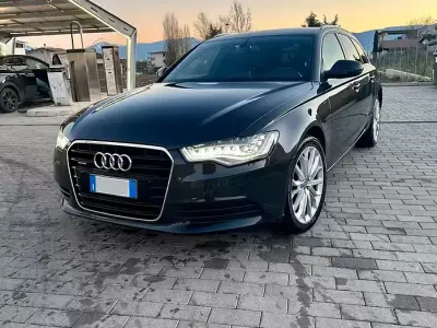 Usata Audi A6 Comfort 239 CV (175 kW) 2012 Station wagon