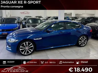 Usata Jaguar XE R-Sport 180 CV (132 kW) 2017 Blu Berlina