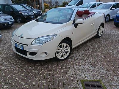 Usata Renault Mégane Cabriolet Floride 110 CV (80 kW) 2011 Bianco Cabrio