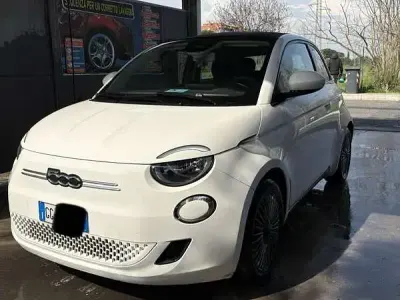 Usata Fiat 500e Icon 86 kW (118 CV) 2021 Bianco Cabrio