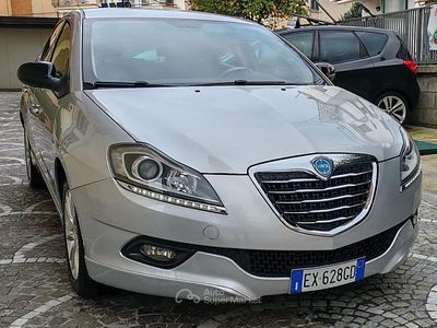 Usata Lancia Delta Silver 120 CV (88 kW) 2014 Grigio Utilitaria