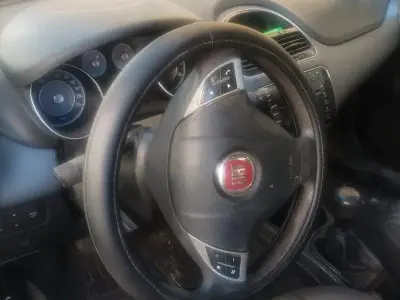 Usata Fiat Grande Punto 65 CV (47 kW) 2010 Bianco Utilitaria